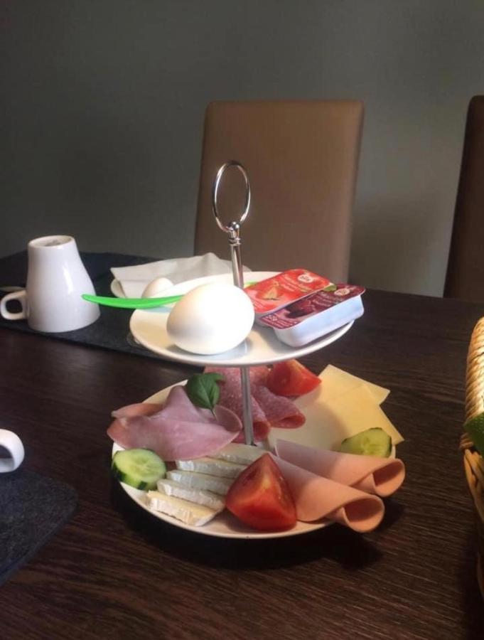 Hotel Unter Den Linden Kierspe Buitenkant foto